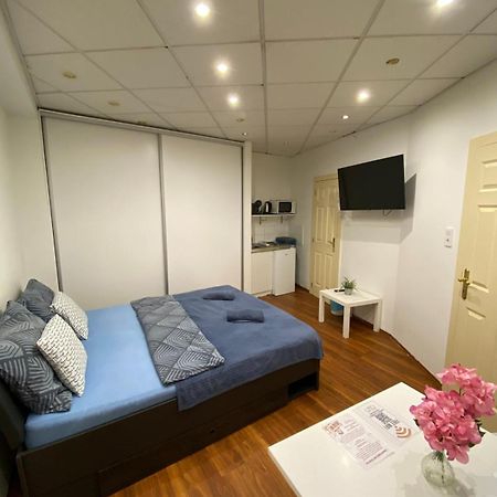 Malasits Apartman Győr Exteriör bild