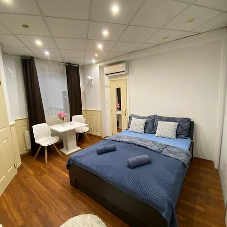 Malasits Apartman Győr Exteriör bild